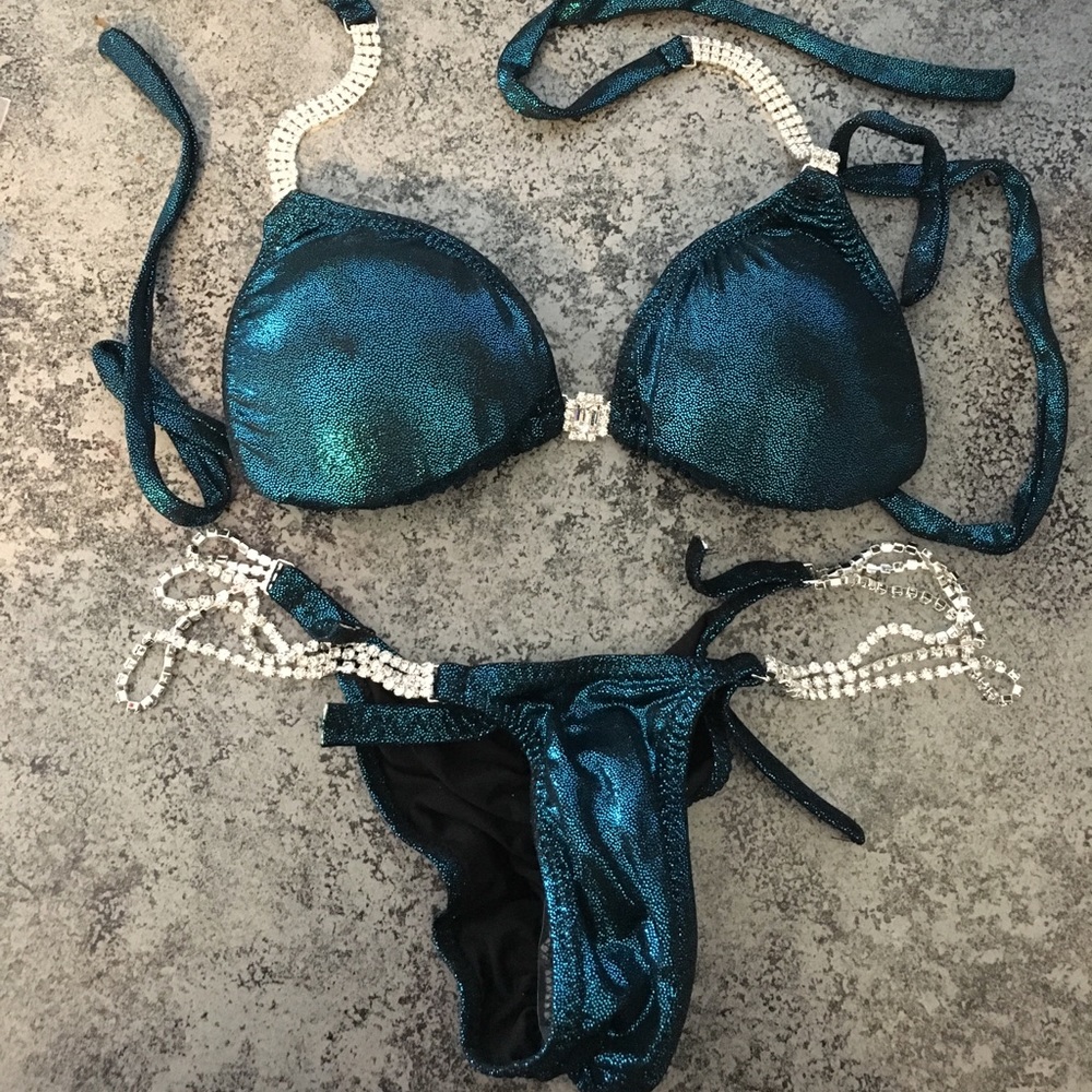 Elite custom bikini suit- Never warn